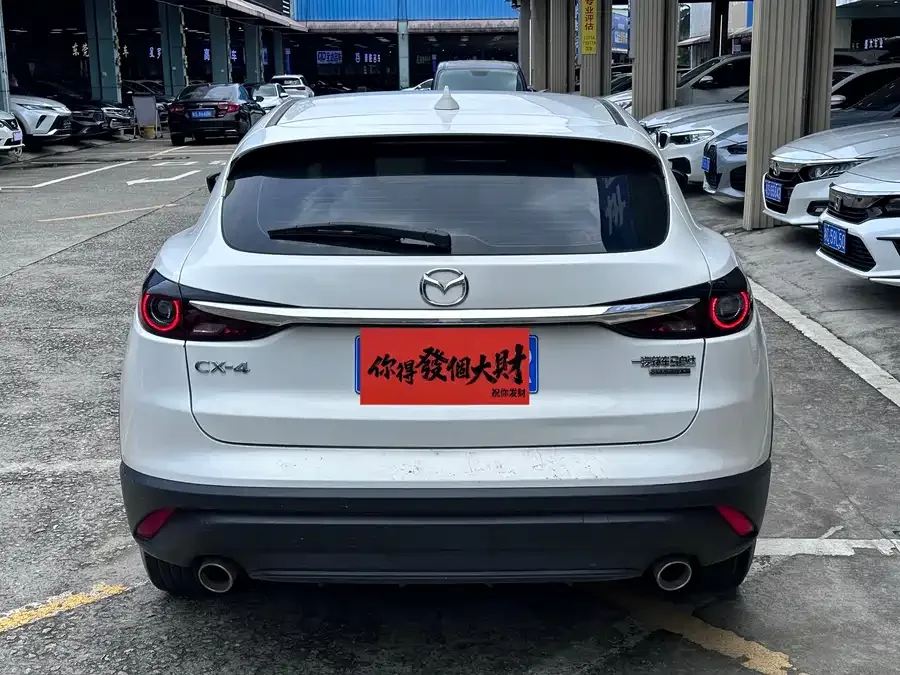 Mazda CX-4 2021 2.0L Automatic 2WD Blue Sky Youth Edition 2023 — миниатюра 5