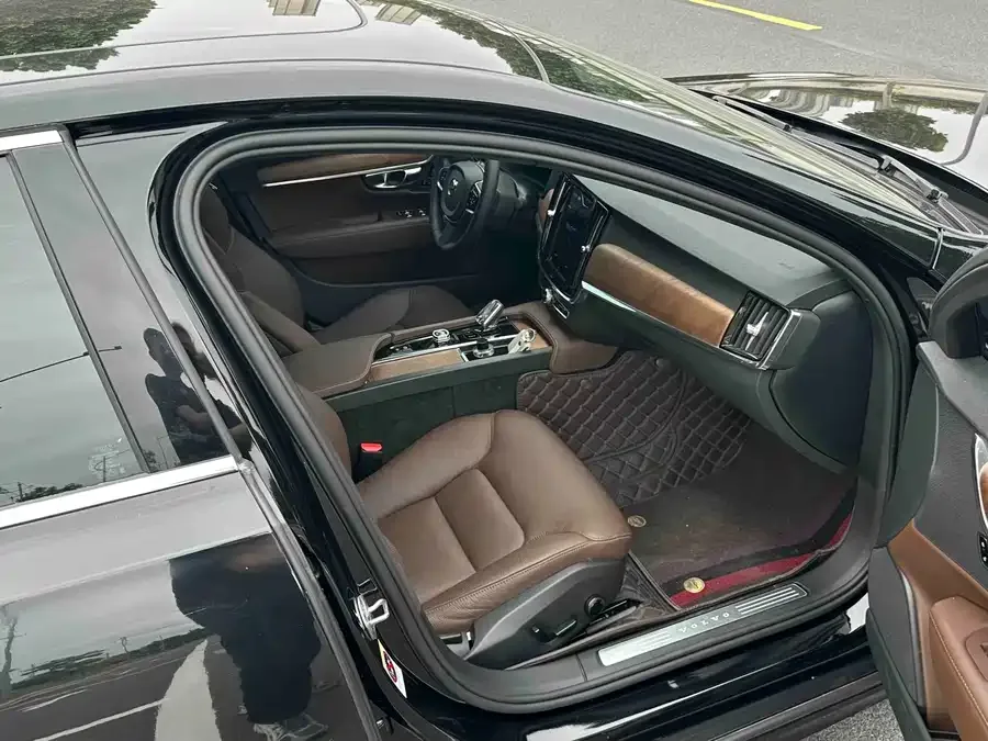 Volvo S90 2024 B5 Luxury Edition 2024 — миниатюра 5