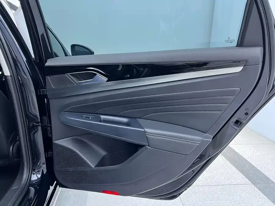 Volkswagen Passat Passat 2023 280TSI Business Edition 2024 — миниатюра 4