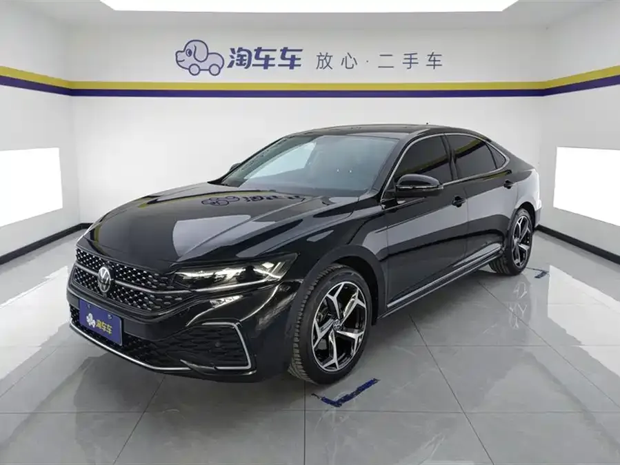 Volkswagen Passat 2024