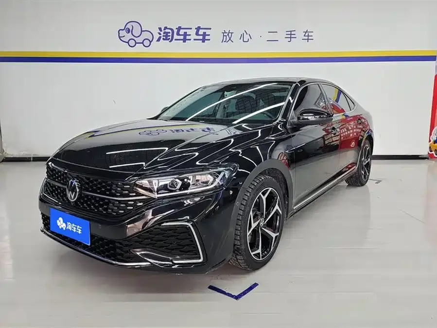 Volkswagen Passat 2024