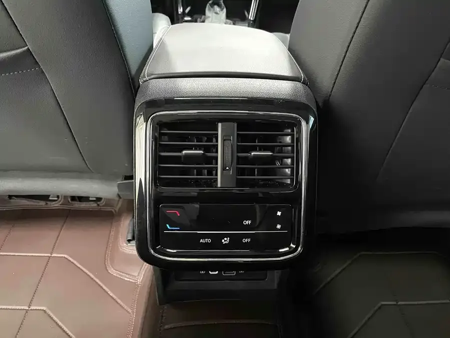 Volkswagen Passat Passat 2022 280TSI Elite Edition 2023 — миниатюра 5