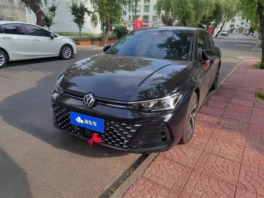 Volkswagen Passat 2025