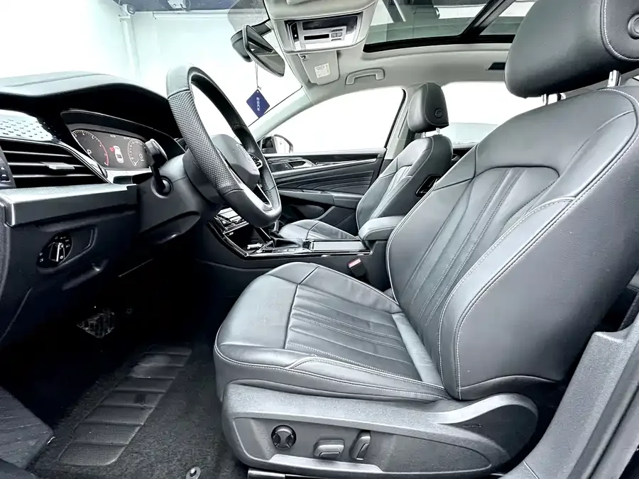 Volkswagen Passat Passat 2023 facelift 330TSI Elite Edition 2023 — миниатюра 5