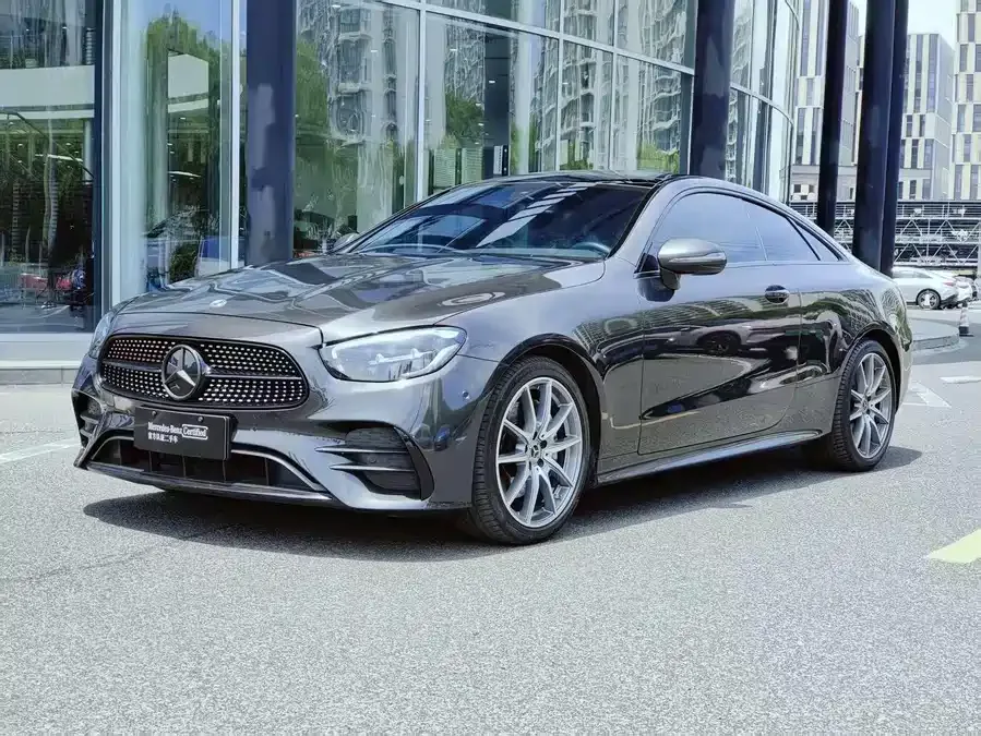 Mercedes-Benz E-Class 2022
