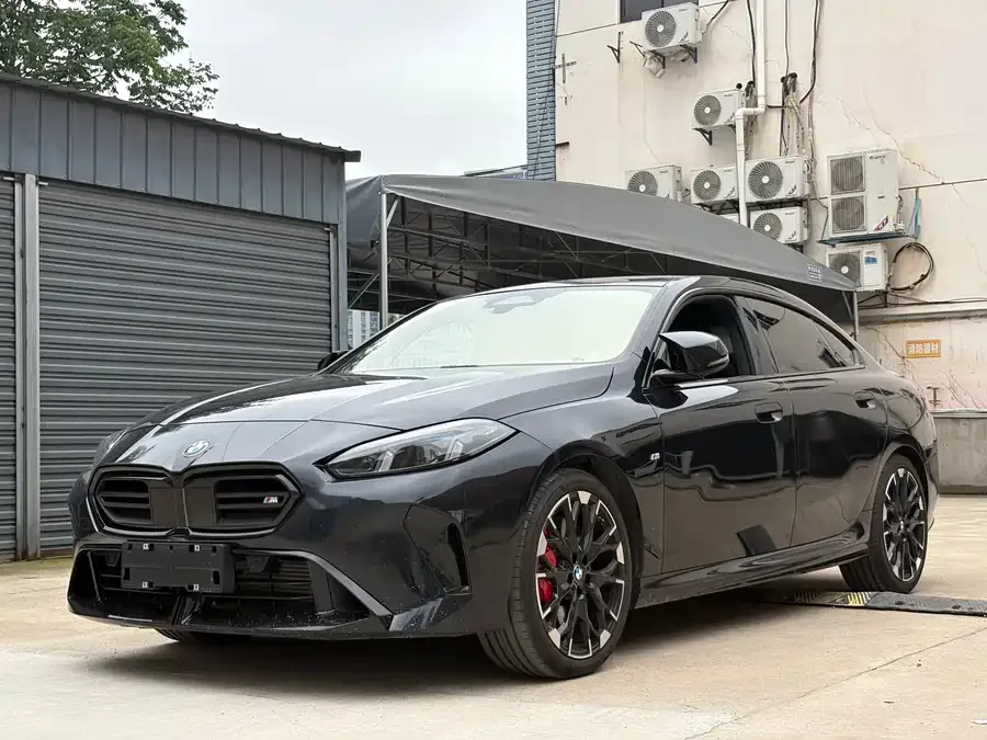BMW M235L 2025