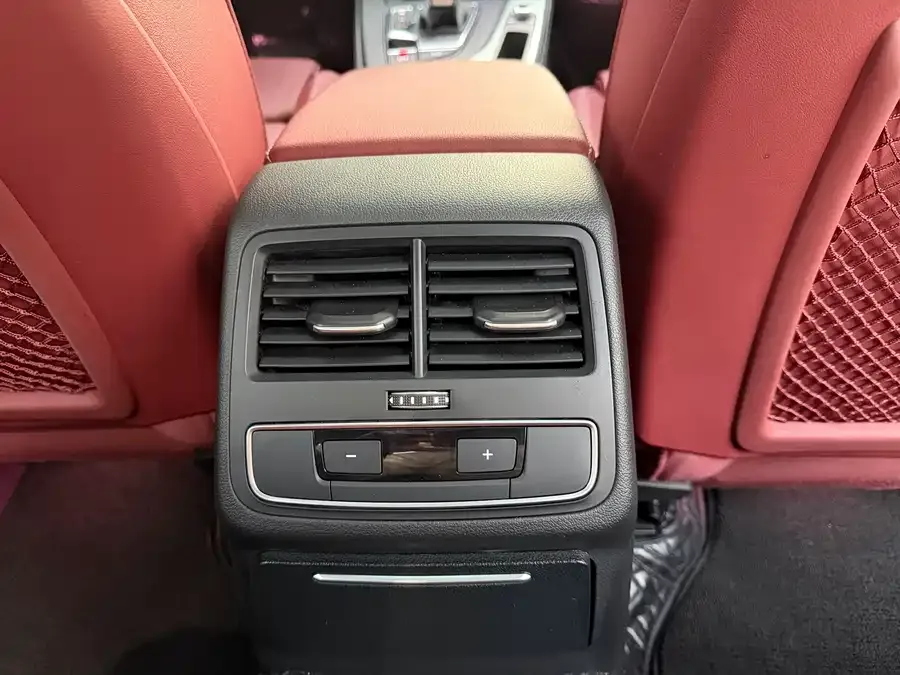 Audi a4 l 2022 40 TFSI luxury and dynamic model 2022 — миниатюра 4
