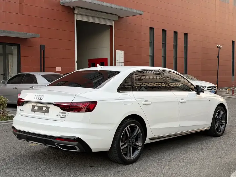 Audi a4 l 2022 40 TFSI luxury and dynamic model 2022 — миниатюра 5