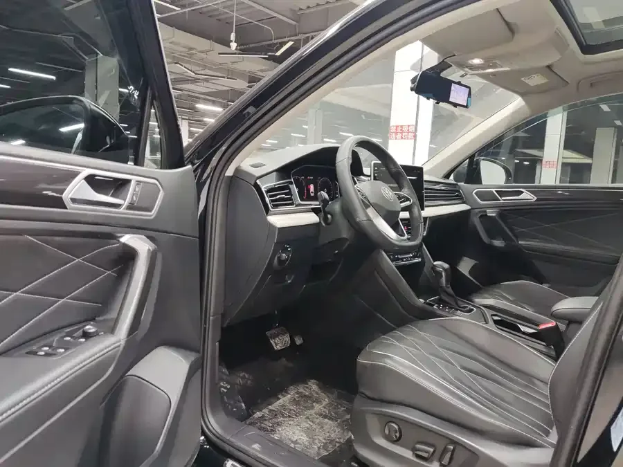 Volkswagen Tiguan L Tiguan L 2023 280TSI Automatic 2WD Trendy Limited Edition 2022 — миниатюра 5