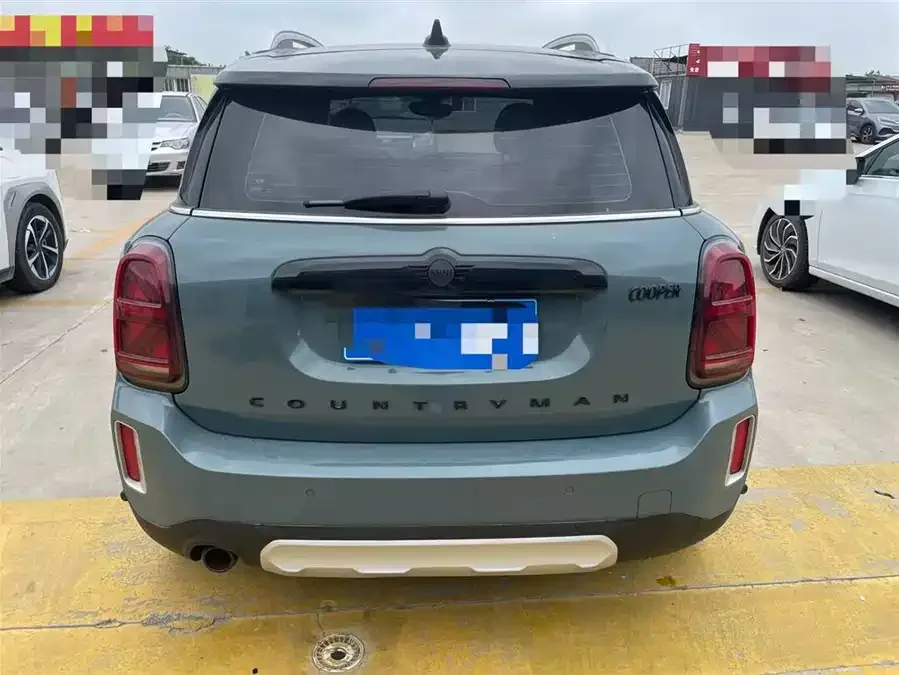 MINI Countryman MINI COUNTRYMAN 2022 facelift 1.5T COOPER ALL4 Connoisseur 2022 — миниатюра 3