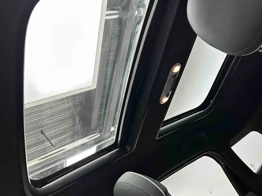 MINI Countryman MINI COUNTRYMAN 2023 1.5T COOPER ALL4 Uninhibited Special Edition 2023 — миниатюра 3