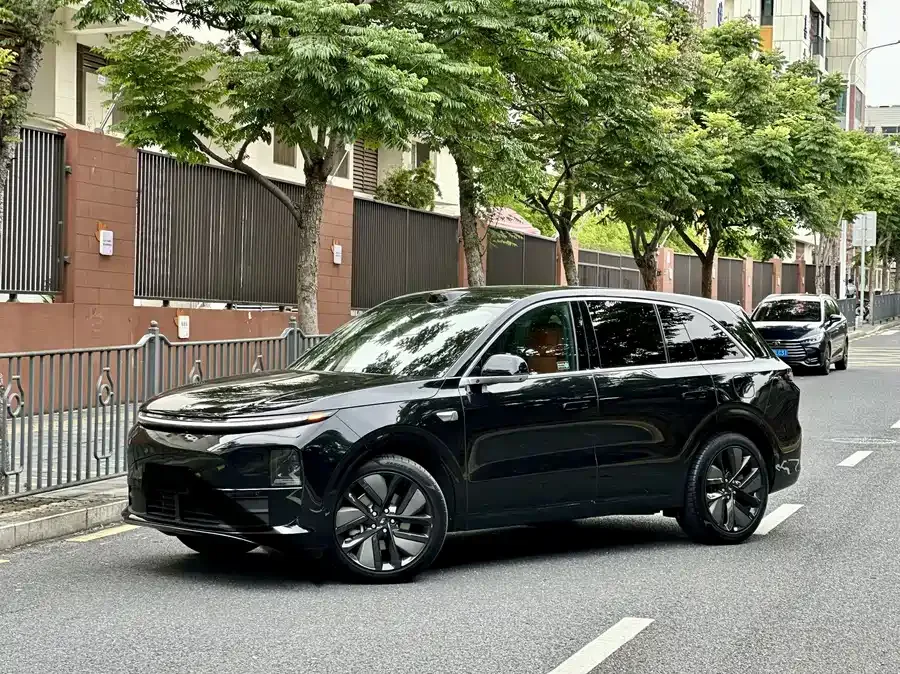 Li Xiang L6 2025