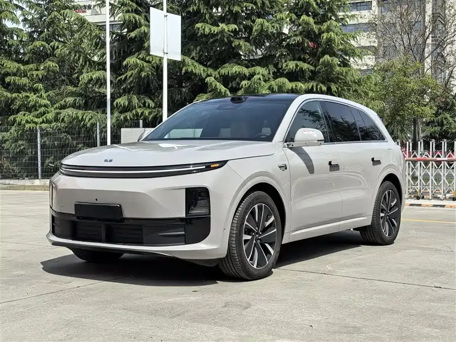 Li Xiang L6 2025