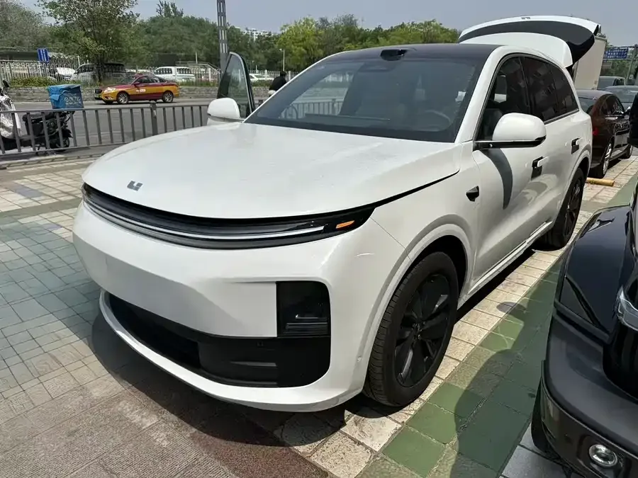Li Xiang L6 2025