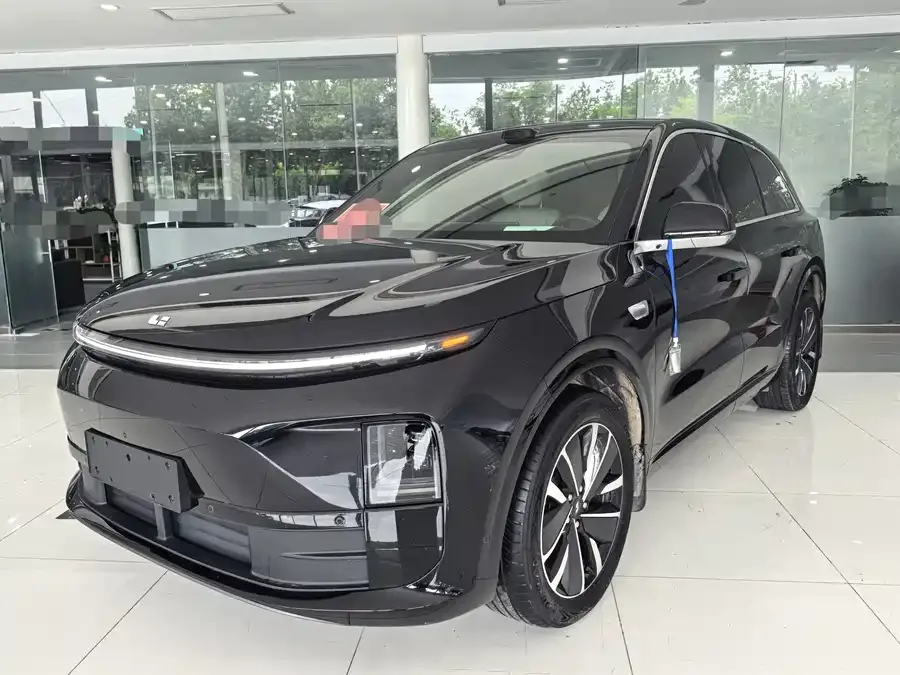 Li Xiang L6 2025