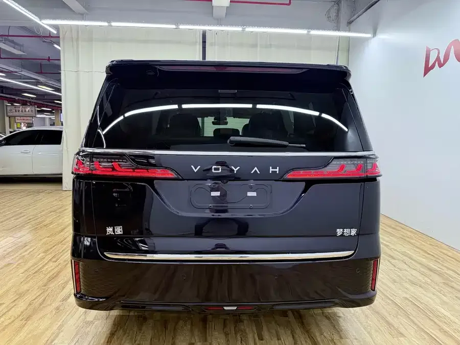 Voyah Lantu Dreamer 2022 Lantu Dreamer Low Carbon Edition 2024 — миниатюра 2