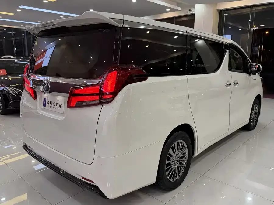 Toyota Alphard Alfa 2021 Dual Engine 2.5L Deluxe Edition 2023 — миниатюра 2