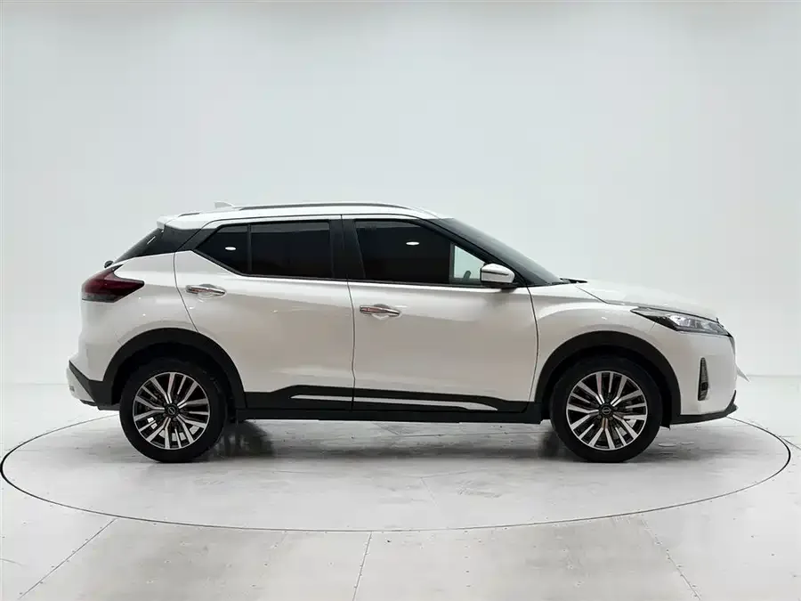 Nissan Kicks 2023 Kicks 1.5L Sport Edition: A luxurious and powerful luxury model 2024 — миниатюра 3