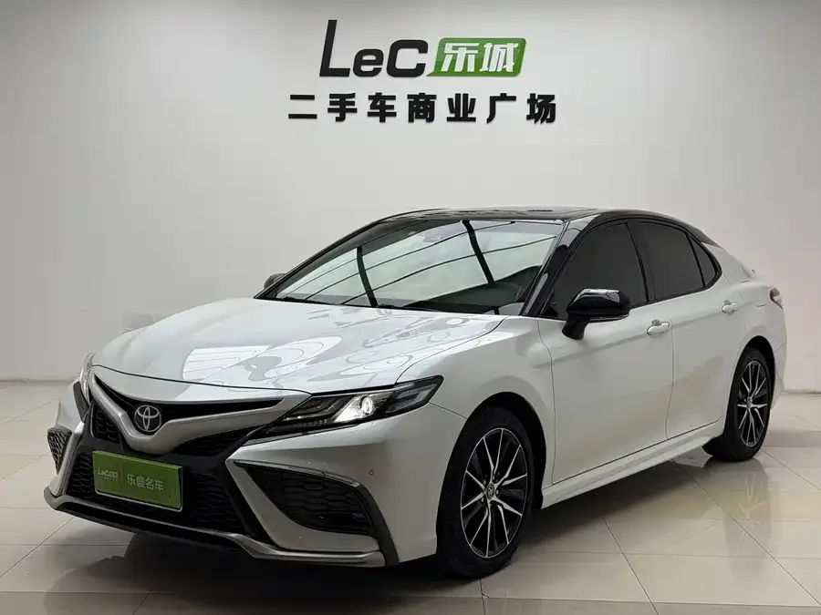 Toyota Camry 2022