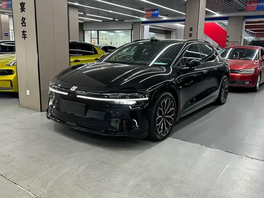 Zeekr 007GT 2025
