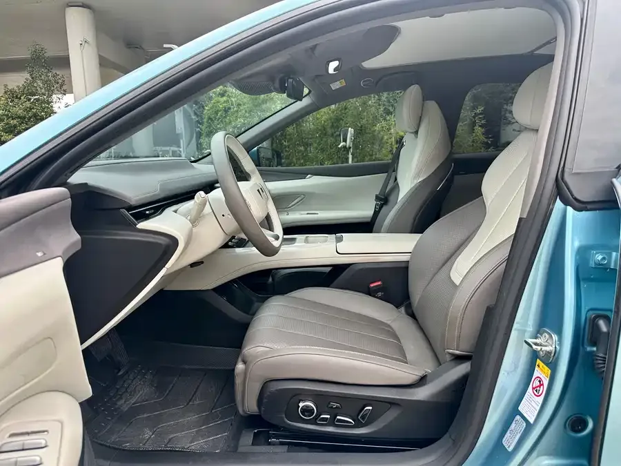 Deepal dark blue L07 Deep Blue L07 2024 Model 230Max Qiankun Smart Driving ADS SE Extended Range Edition 2024 — миниатюра 2