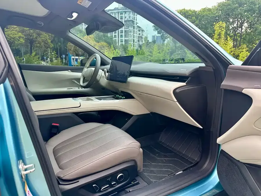 Deepal dark blue L07 Deep Blue L07 2024 Model 230Max Qiankun Smart Driving ADS SE Extended Range Edition 2024 — миниатюра 3
