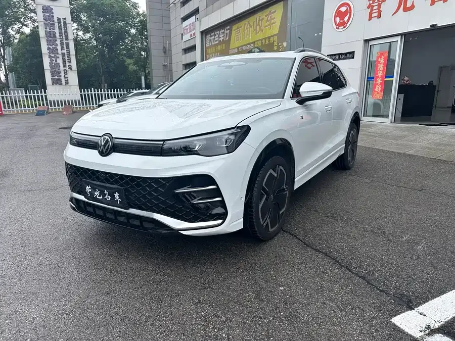 Volkswagen Tiguan L 2024