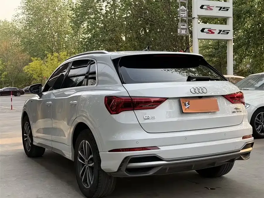 Audi Q3 2023 35 TFSI Fashion Dynamic Edition (1.4T) 2023 — миниатюра 3