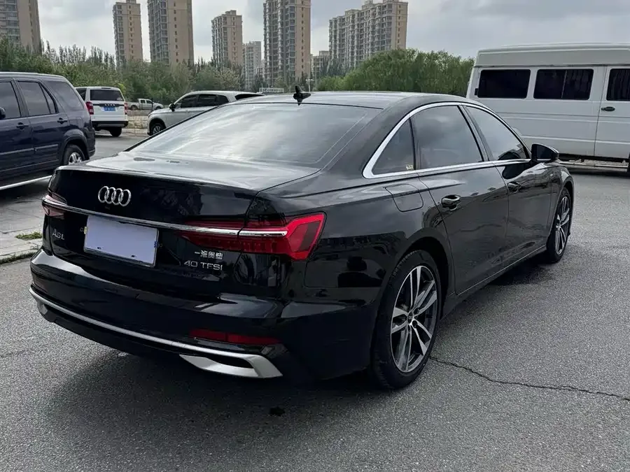 Audi A6L 2022 40 TFSI luxury and dynamic model 2023 — миниатюра 4