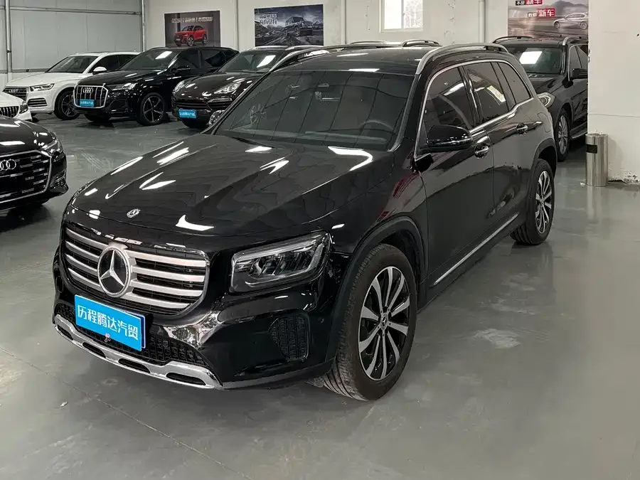 Mercedes-Benz GLB-Class 2025