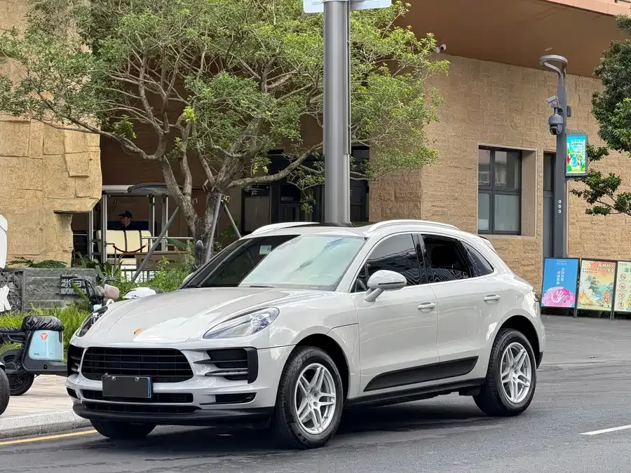 Porsche Macan 2022