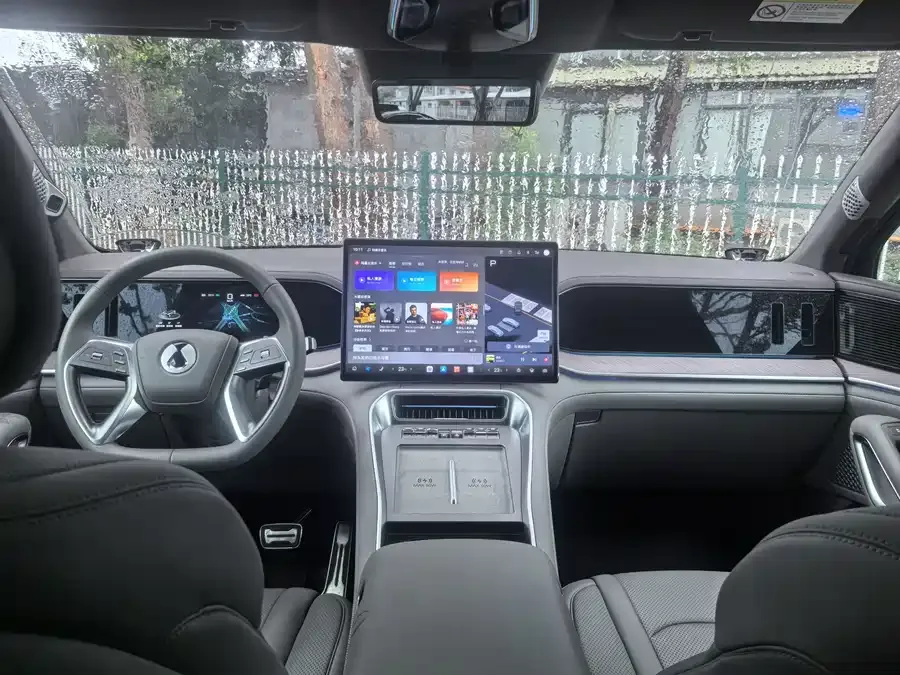 BYD N9 Denza N9 2025 flagship model 2025 — миниатюра 5