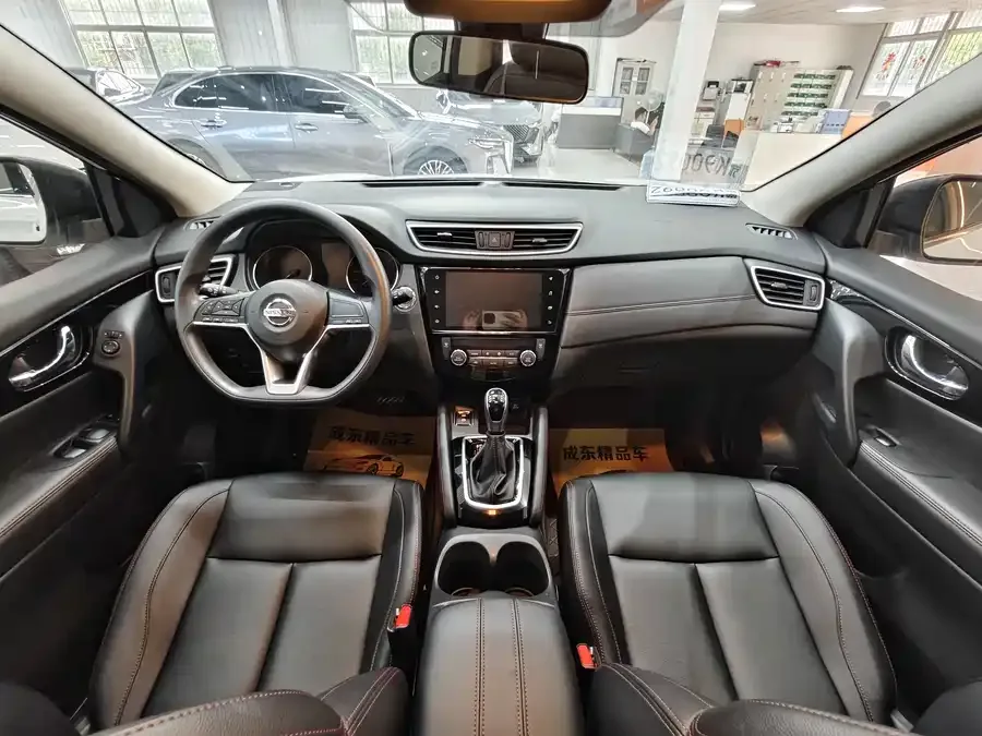 Nissan Qashqai Qashqai 2022 2.0L CVT XV Smart Edition 2023 — миниатюра 3