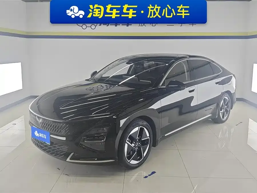 Wuling Starlight Wuling Starlight 2024 Co-creation Edition 150 Pilot Edition 2024 — фото 1, купить с доставкой в Москву