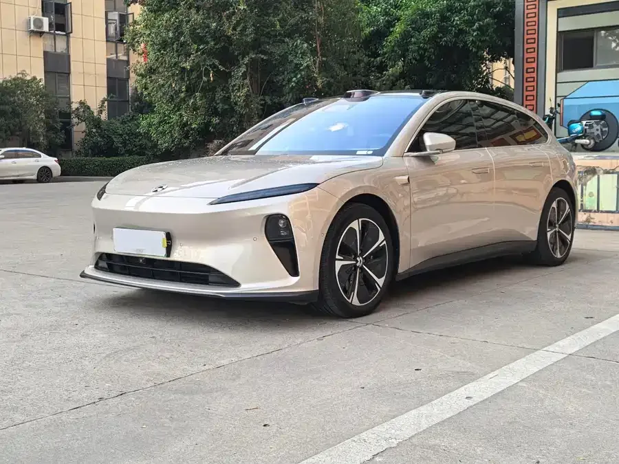 NIO ET5T 2024