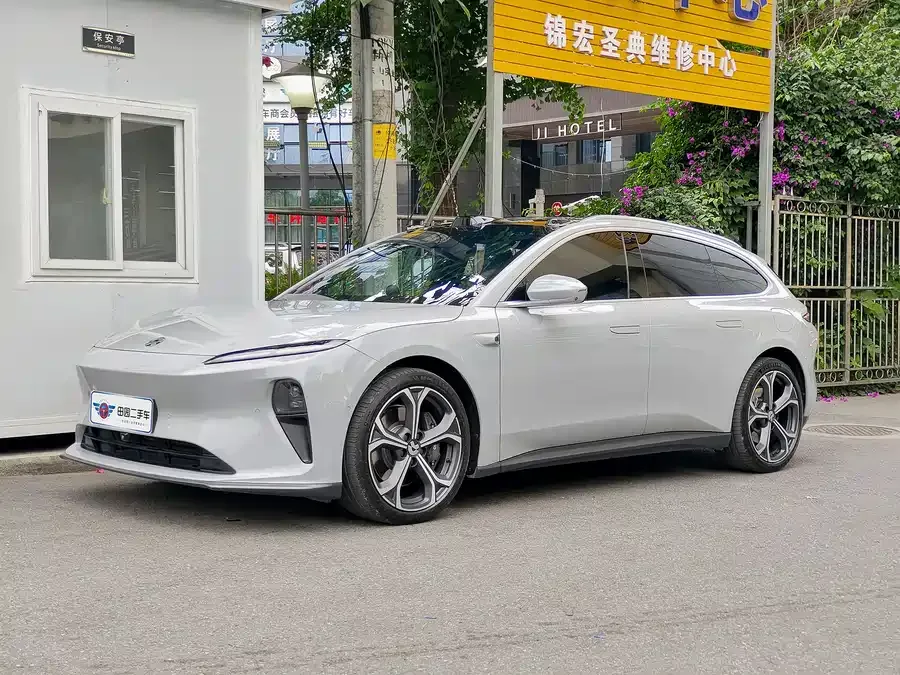 NIO ET5T 2025