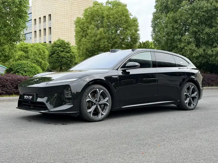 NIO ET5T 2025