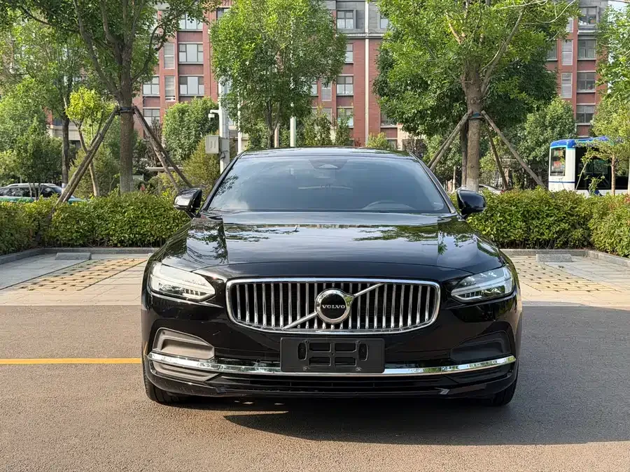 Volvo S90 2024
