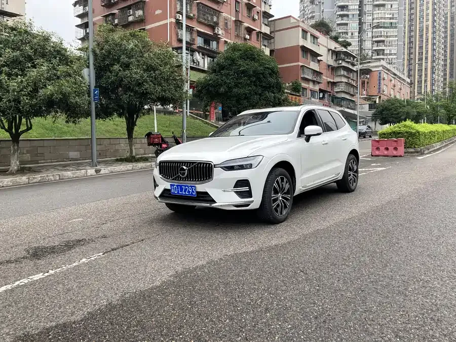 Volvo XC60 2022
