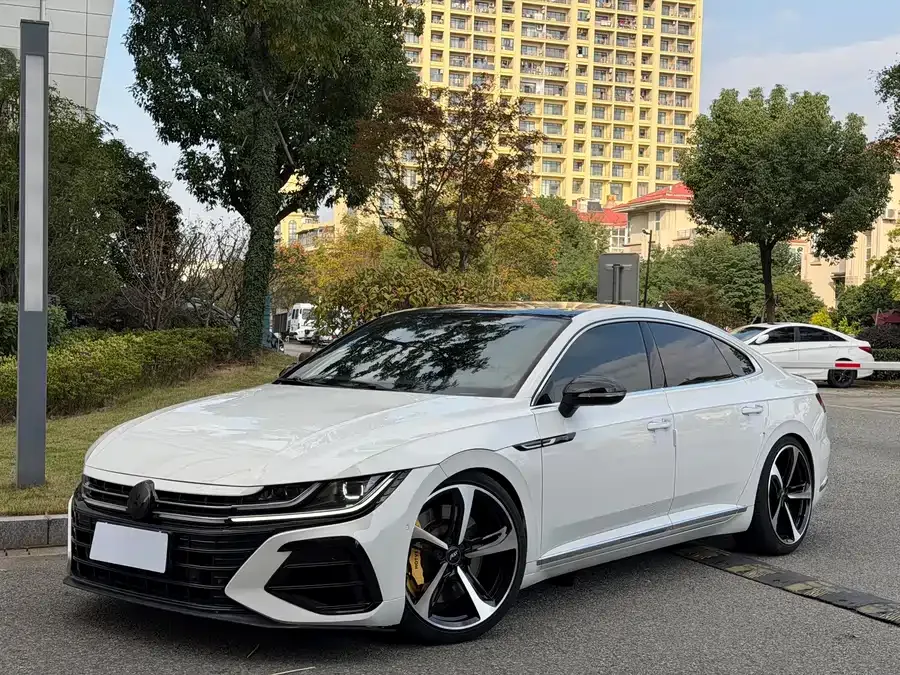 Volkswagen FAW- CC FAW-Volkswagen CC 2023 380TSI Eye-catching Edition 2023 — фото 1, купить с доставкой в Москву