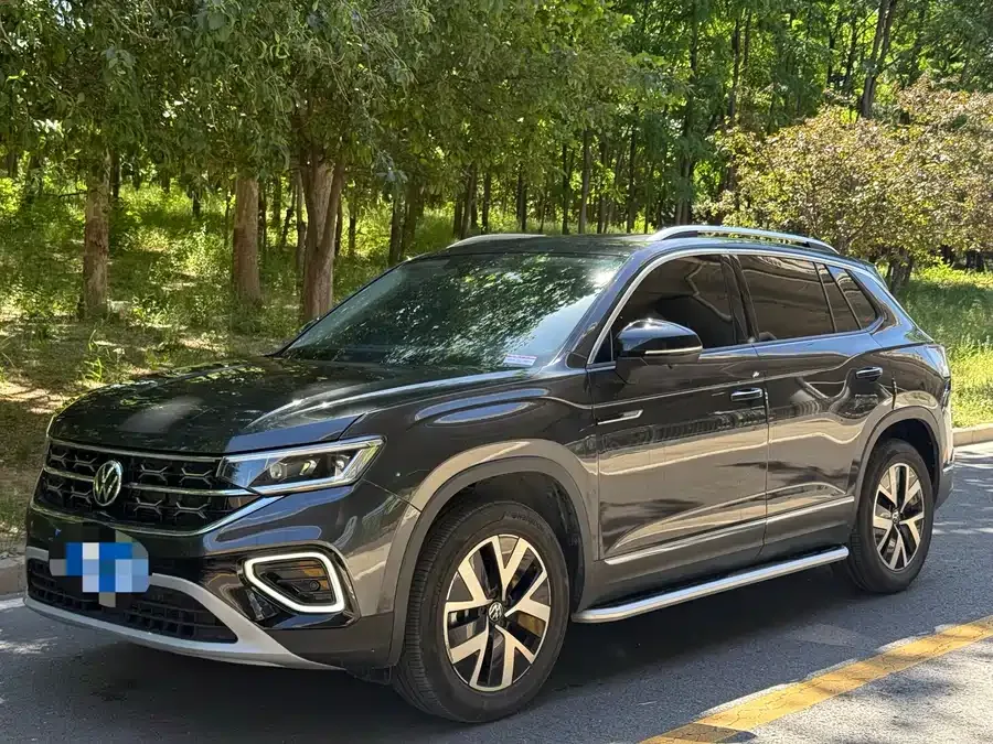 Volkswagen Tayron Tanyue 2024 330TSI 2WD Luxury Plus Advanced Edition 2025 — фото 1, купить с доставкой в Москву