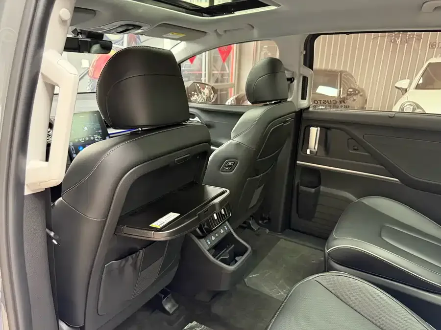 Hyundai Custo Kustu 2024 270TGDi TOP Smart Love Flagship Edition 2025 — миниатюра 5