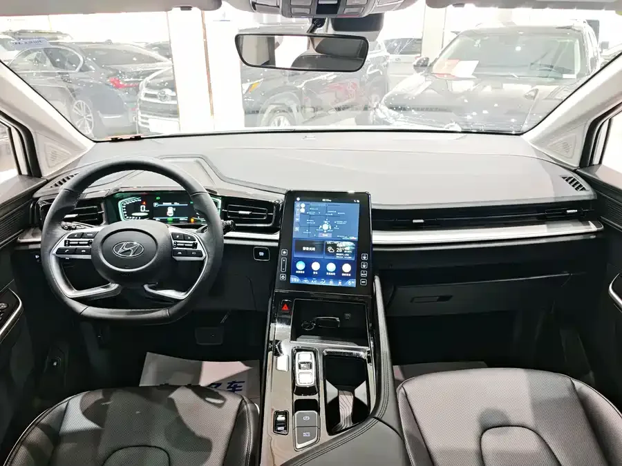 Hyundai Custo Kustu 2024 270TGDi LUX Premium Edition 2025 — миниатюра 3