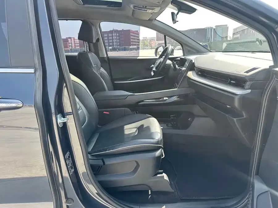 Hyundai Custo Kustu 2021 270TGDi Premium Edition LUX 2023 — миниатюра 4