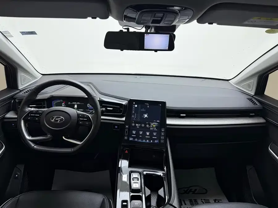 Hyundai Custo Kustu 2024 270TGDi LUX Premium Edition 2024 — миниатюра 3