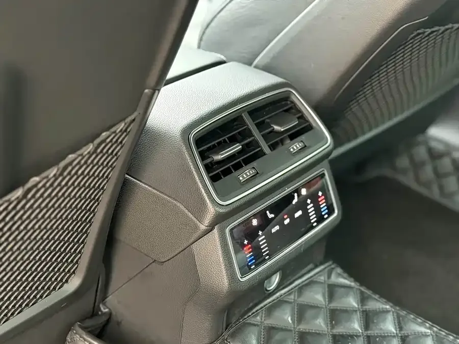 Audi A6L 2022 45 TFSI quattro Premium Elegance 2022 — миниатюра 4