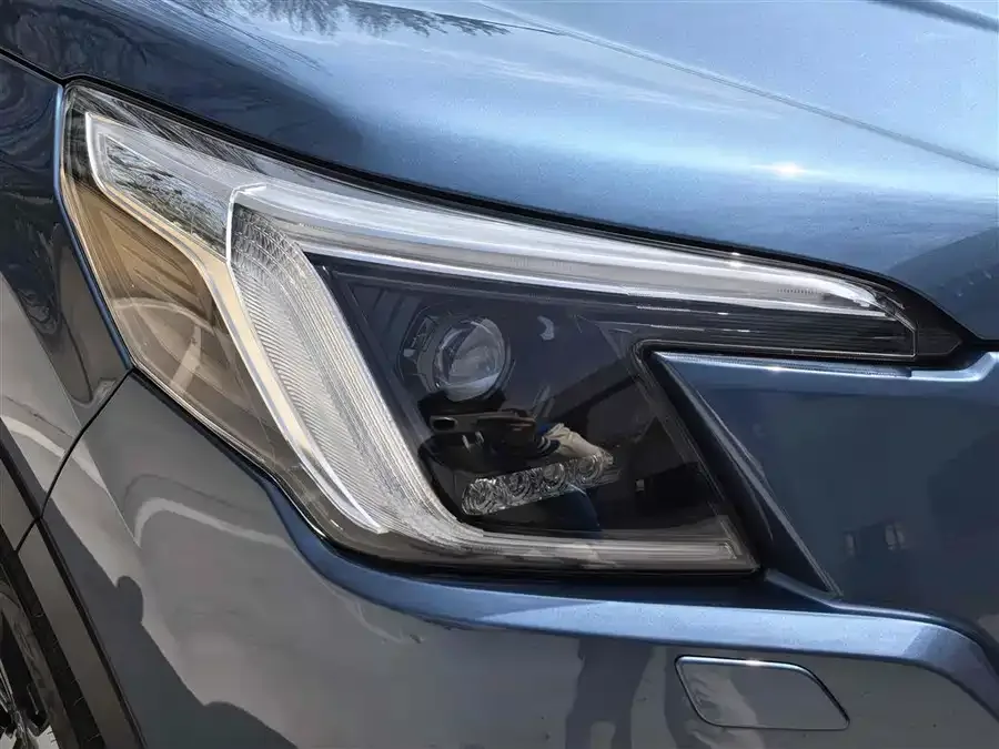 Subaru Forester 2022 Forester 2.0i AWD Ultimate Edition EyeSight 2022 — миниатюра 3