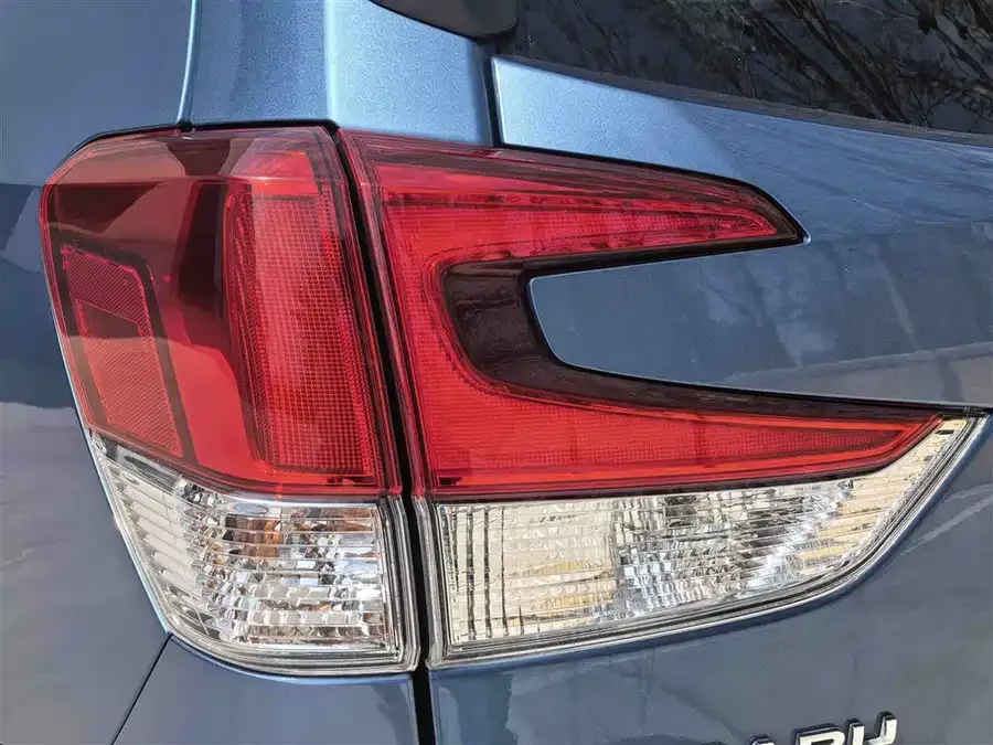 Subaru Forester 2022 Forester 2.0i AWD Ultimate Edition EyeSight 2022 — миниатюра 4