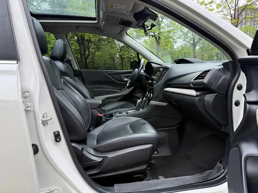 Subaru Forester Forester 2022 2.0i AWD Luxury Edition EyeSight 2023 — миниатюра 4