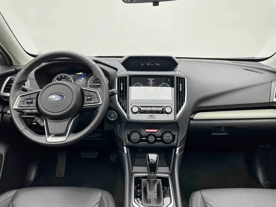 Subaru Forester 2022 Forester 2.0i AWD Luxury Edition 2022 — миниатюра 4